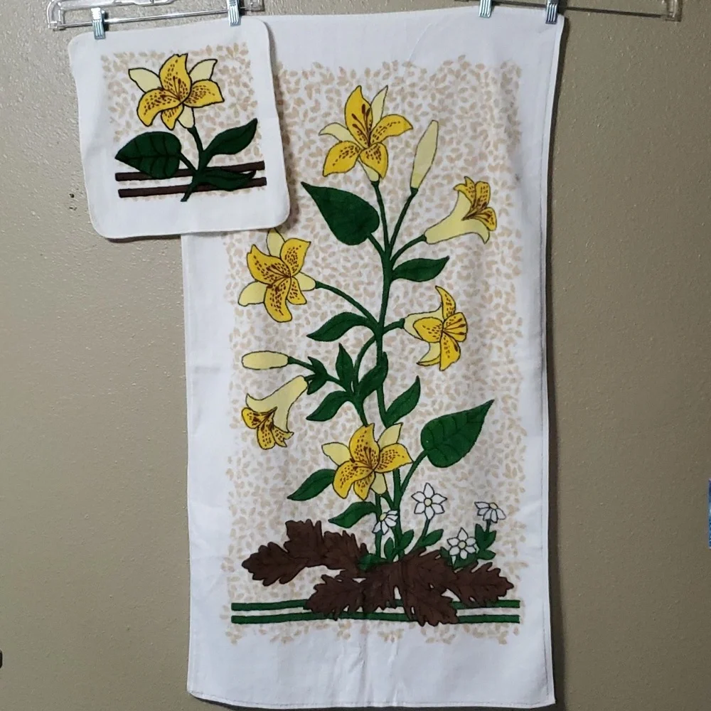JC Penney Lily Towel Set 25